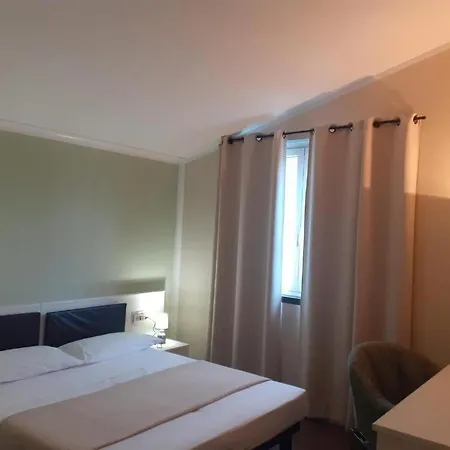Relais B& Le Rondinelle Affittacamere