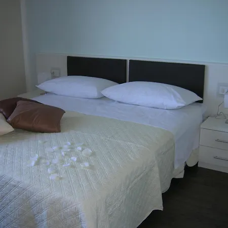 Relais B& Le Rondinelle 罗西尼亚诺－索尔瓦伊