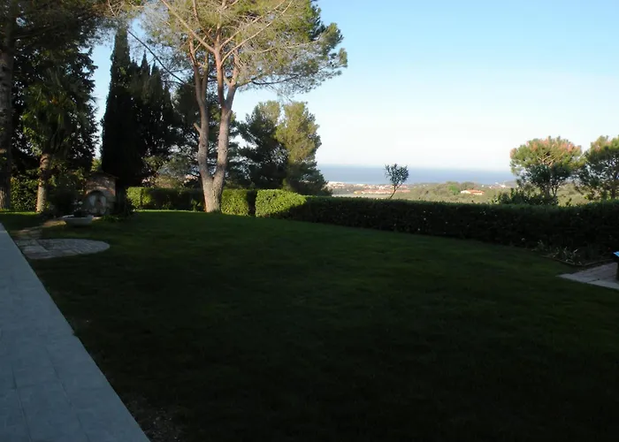 Relais B& Le Rondinelle 4*