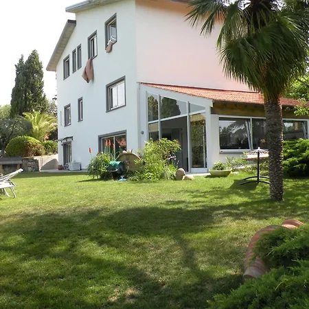 Relais B& Le Rondinelle Guest house